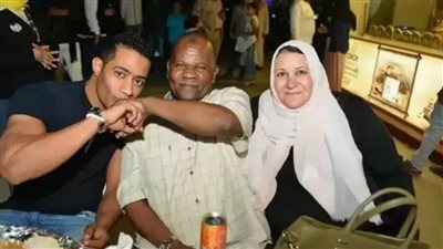 مهنة والد الفنان محمد رمضان الحقيقية تفاجئ الجميع